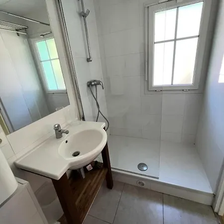 Les Pins - Maison Pour 4 Pers, De Tourisme Avec Piscine A Mae-1181 Villa